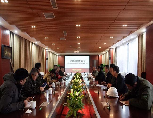 Baosteel Group genomför en kontroll på kranarna för återspolningsenhetsprojekt som vårt företag har byggt611153008.jpg Baosteel Group conducts A check on the cranes of rewinding unit project that our company has built611153008.jpg